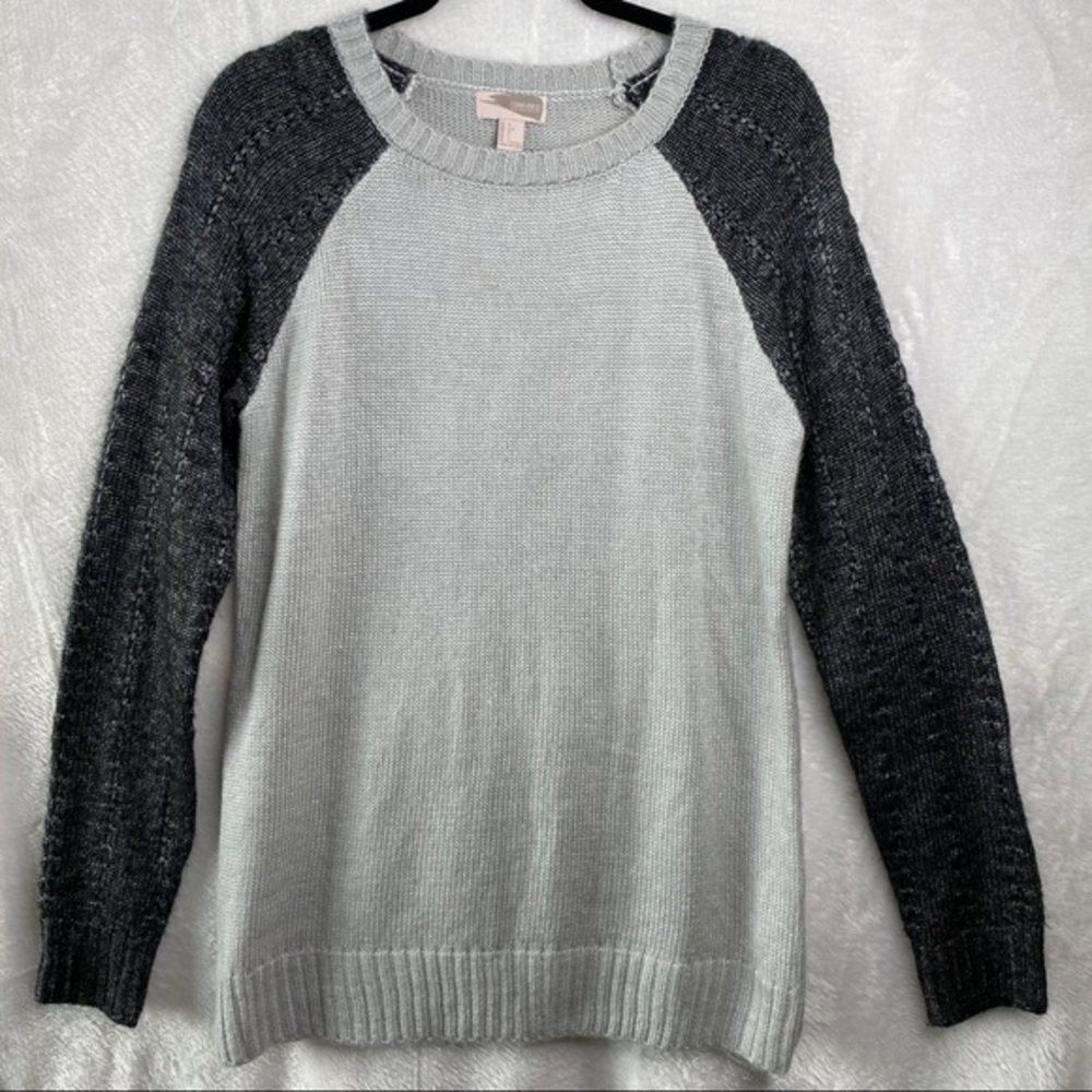 Forever 21 Pullover Knit Sweater